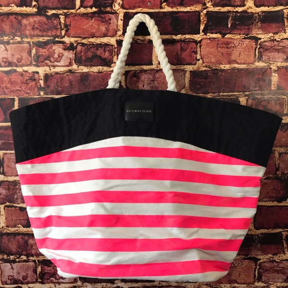 Victoria’s Secret large tote bag striped beach - Picture 1 of 8